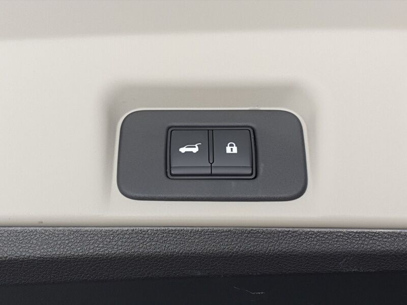 More views of Nissan Ariya