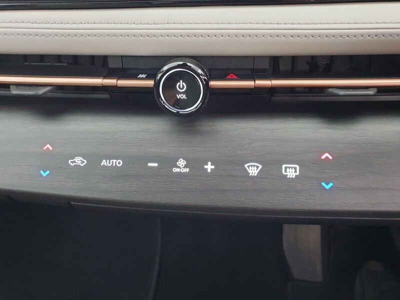 More views of Nissan Ariya