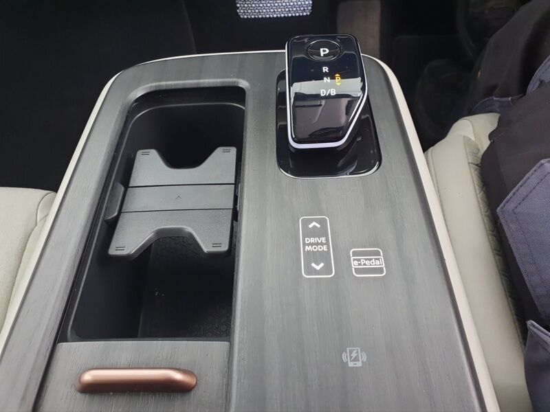 More views of Nissan Ariya