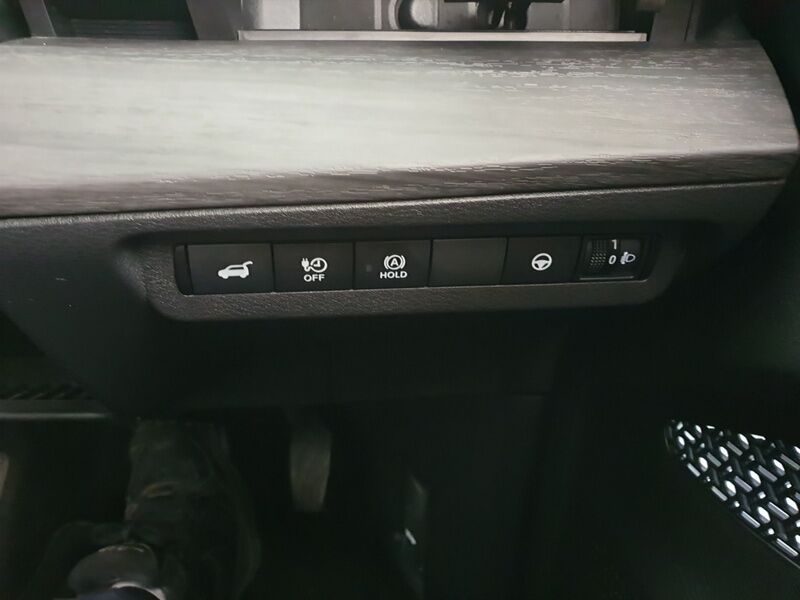 More views of Nissan Ariya