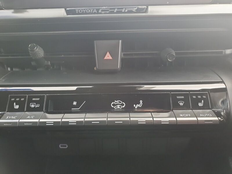 More views of Toyota C-HR