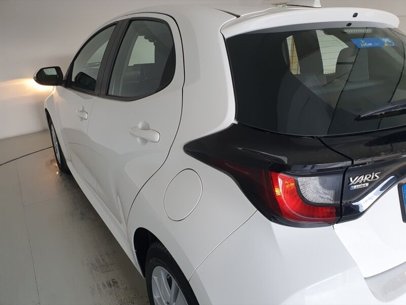 More views of Toyota Yaris