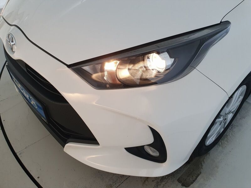 More views of Toyota Yaris