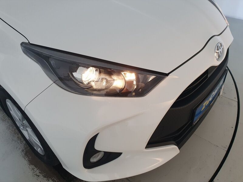 More views of Toyota Yaris