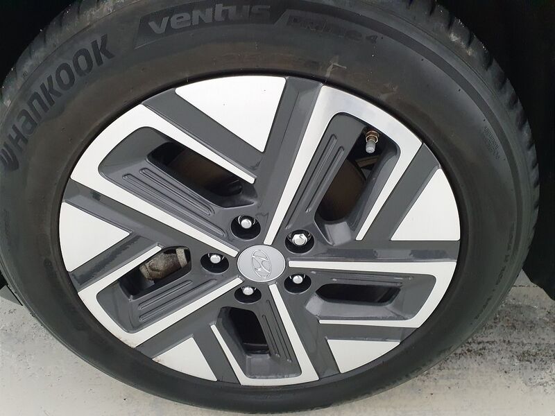 More views of Hyundai KONA