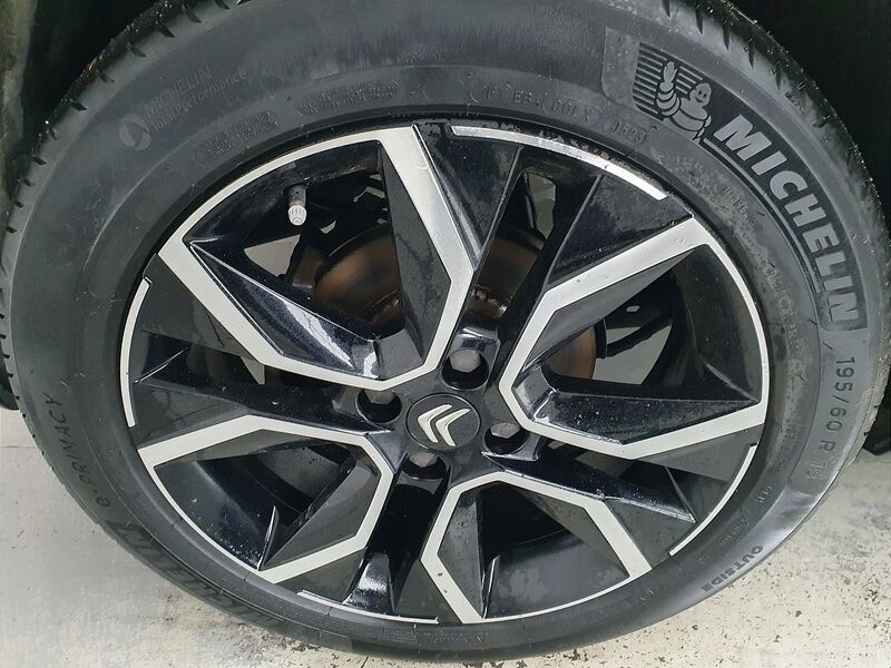 More views of Citroen e-C4