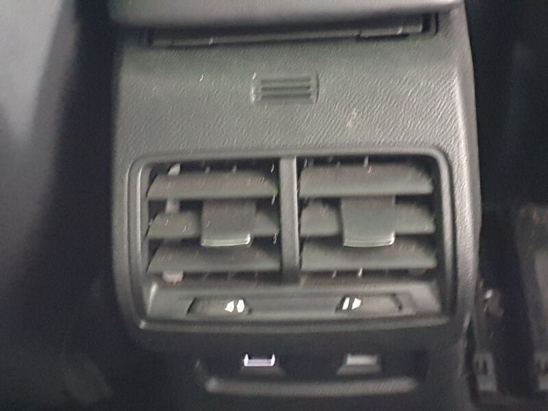 More views of Citroen e-C4