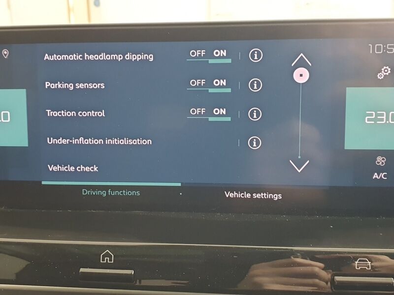 More views of Citroen e-C4