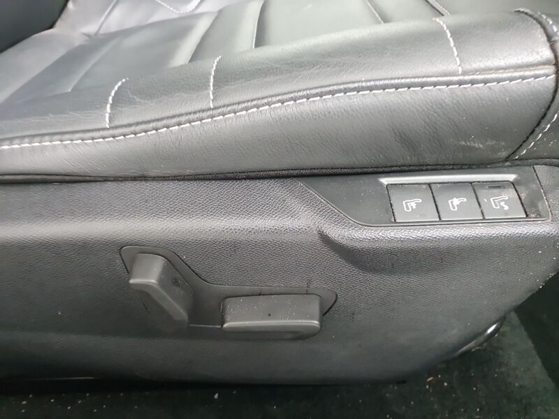 More views of Citroen e-C4