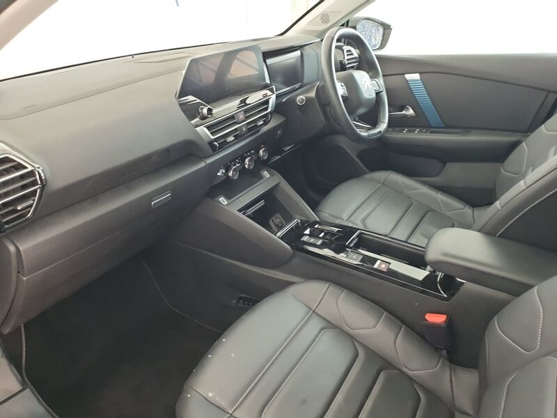 More views of Citroen e-C4