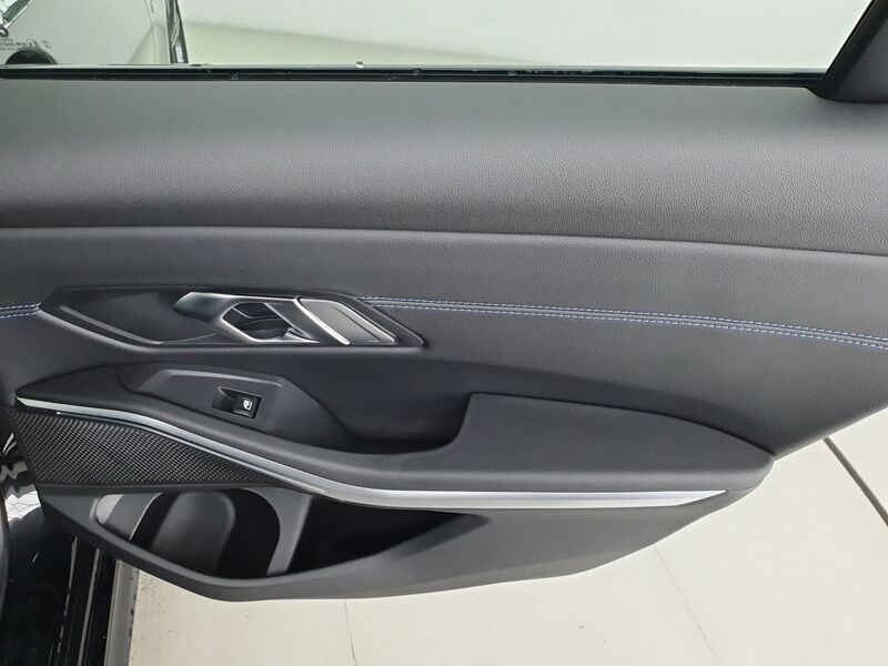 More views of BMW 3-Series