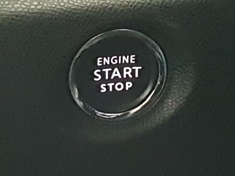 More views of Citroen e-C4 X