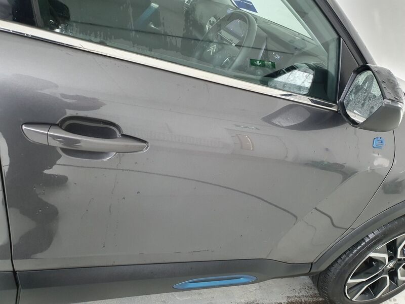 More views of Citroen e-C4 X