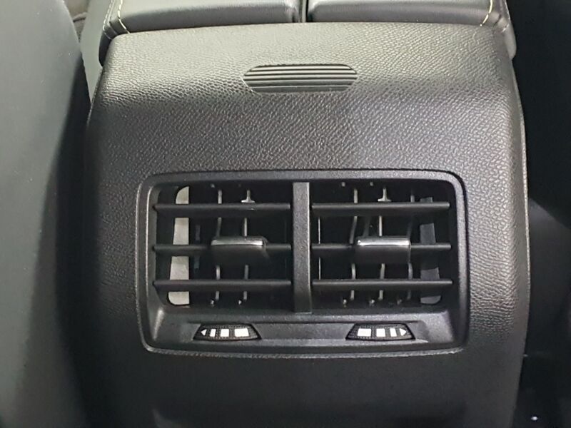 More views of Peugeot 308