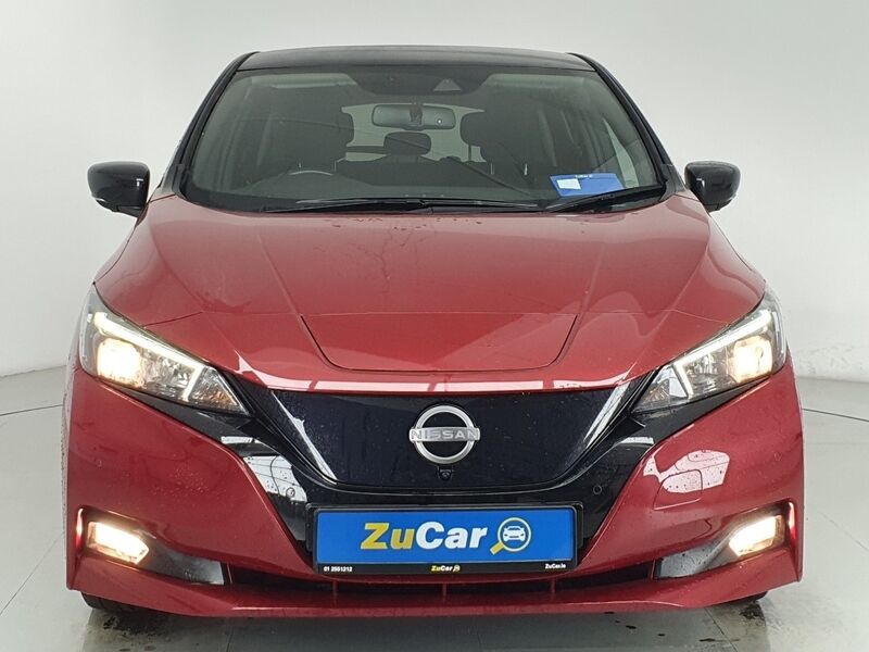 More views of Nissan Leaf