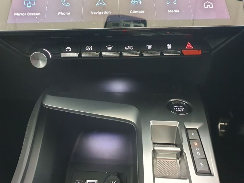 More views of Peugeot 308