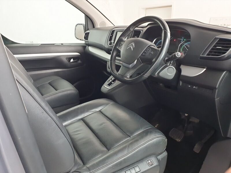 More views of Citroen Spacetourer