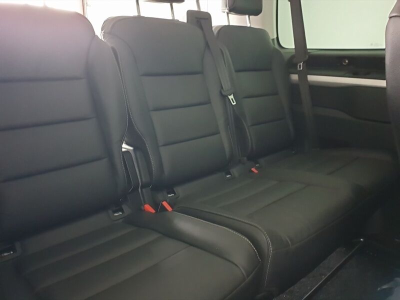 More views of Citroen Spacetourer