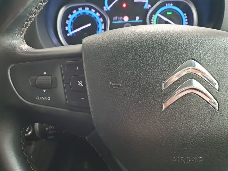 More views of Citroen Spacetourer