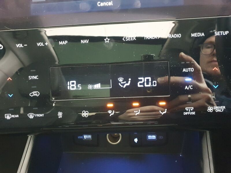 More views of Hyundai Tucson