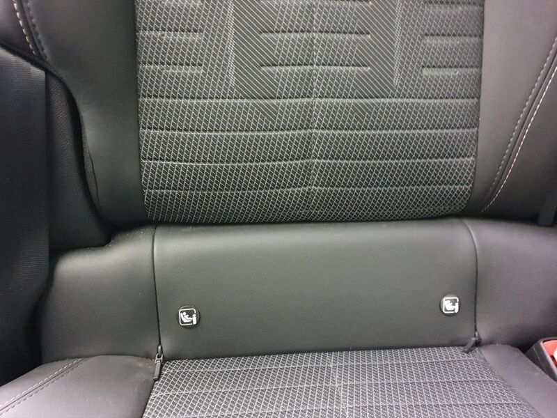 More views of Peugeot 3008