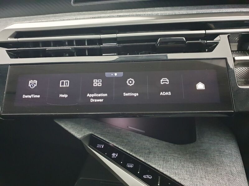 More views of Peugeot 3008