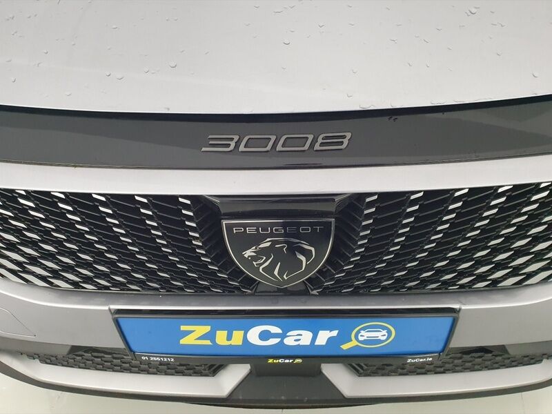 More views of Peugeot 3008