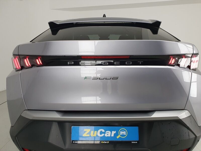 More views of Peugeot 3008