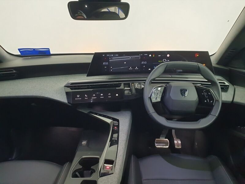 More views of Peugeot 3008