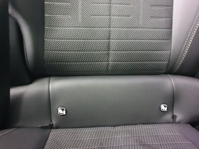 More views of Peugeot 3008