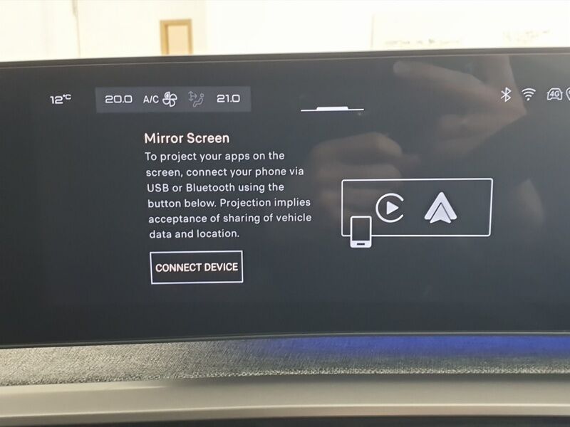 More views of Peugeot 3008