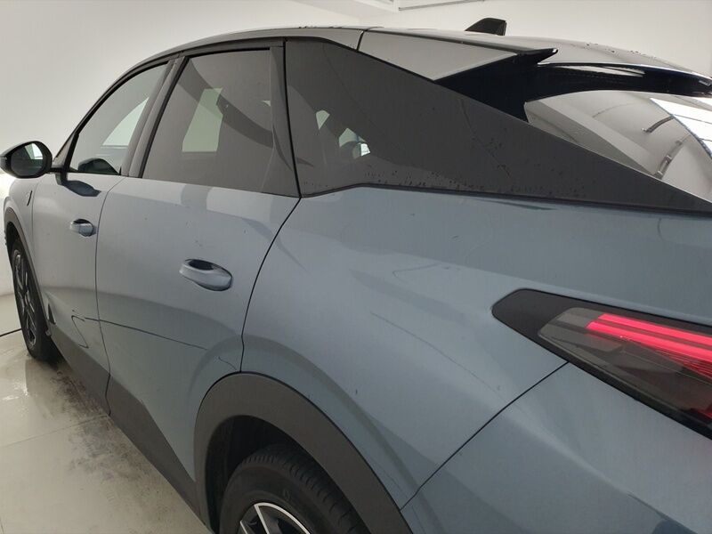 More views of Peugeot 3008