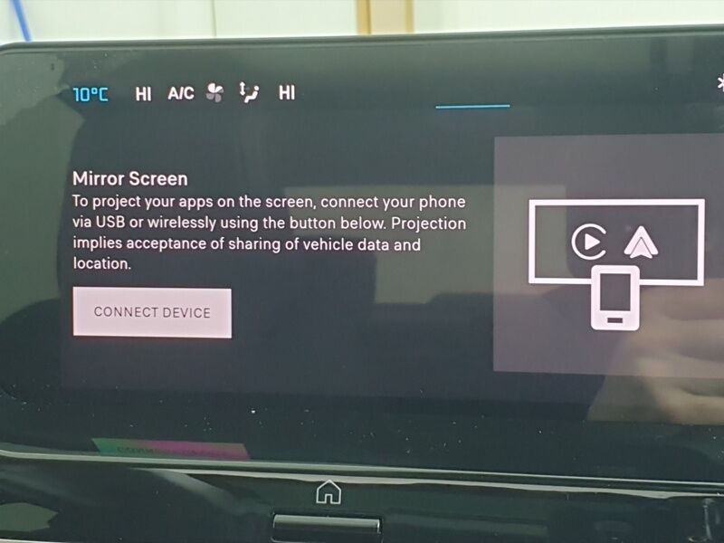 More views of Citroen e-C4 X