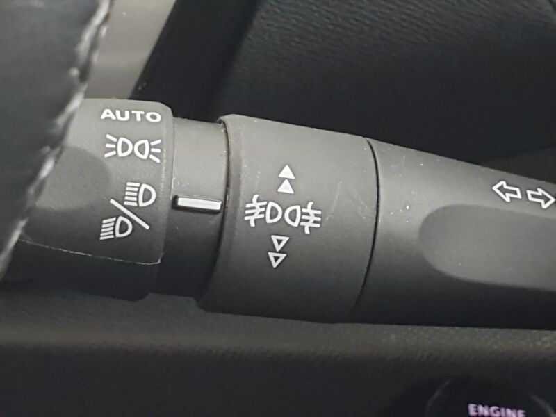 More views of Citroen e-C4 X