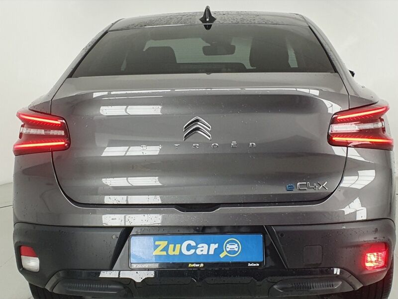 More views of Citroen e-C4 X