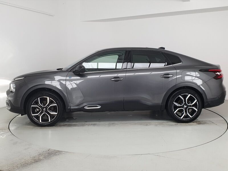 More views of Citroen e-C4 X