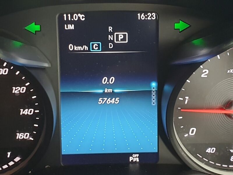 More views of Mercedes-Benz GLC