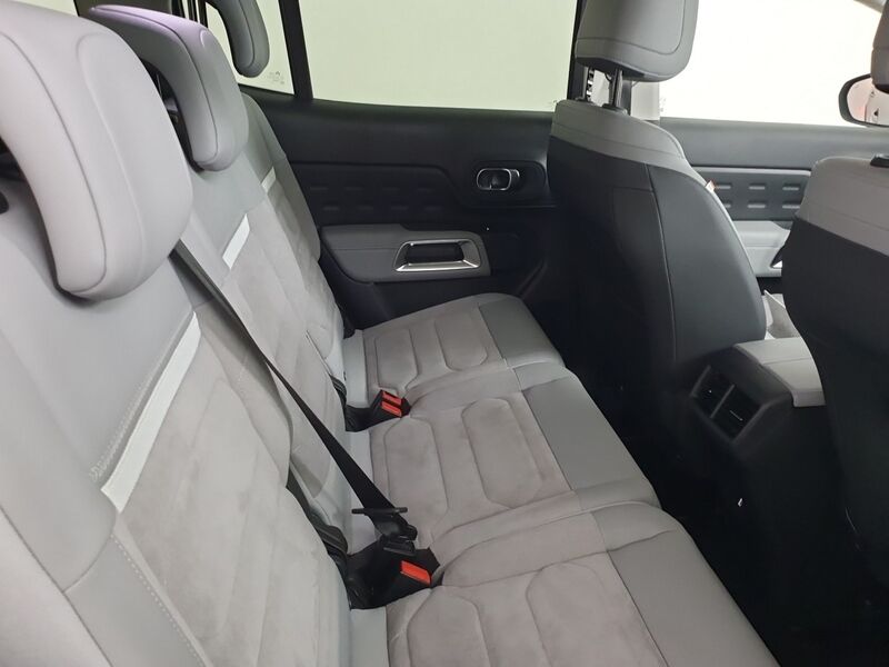 More views of Citroen C5 Aircross