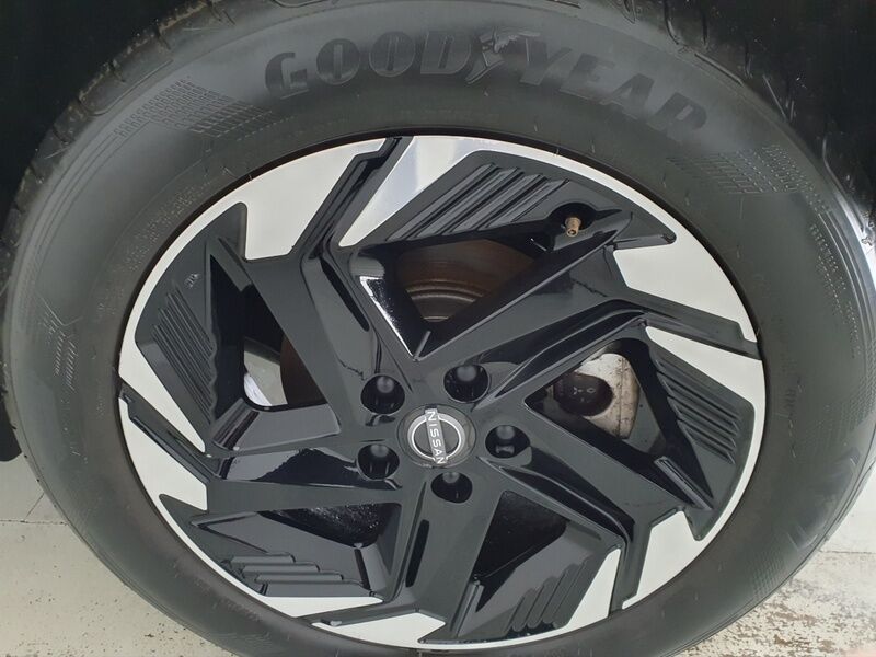 More views of Nissan Qashqai