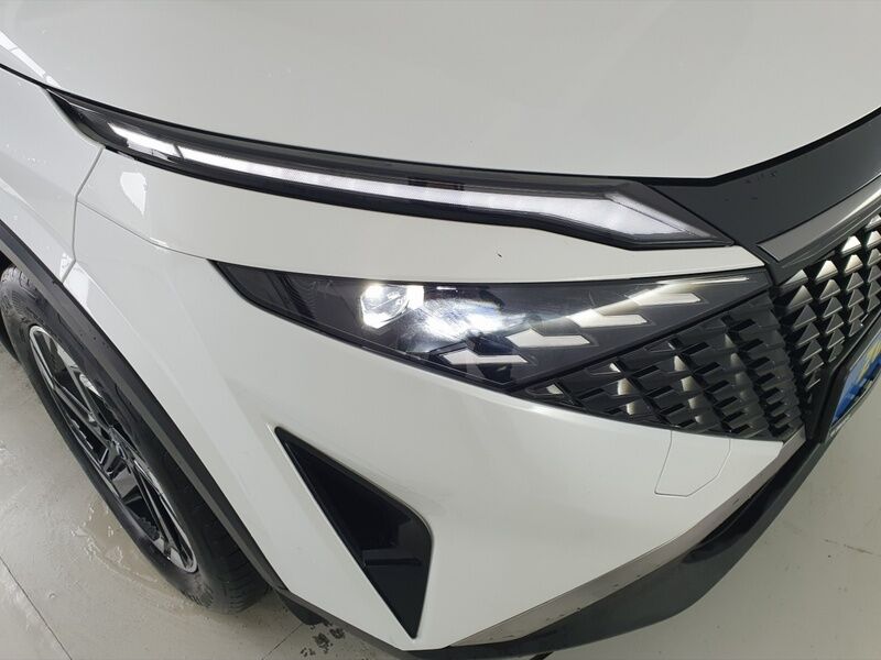 More views of Nissan Qashqai