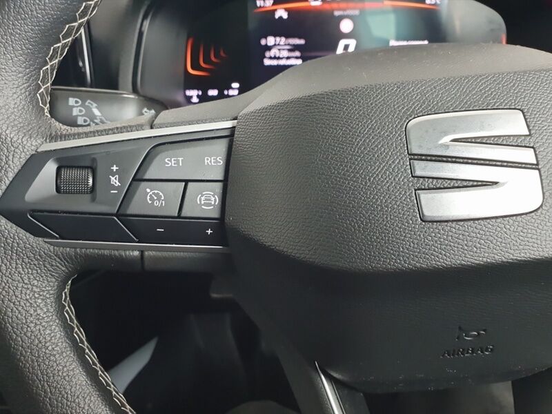 More views of SEAT Arona