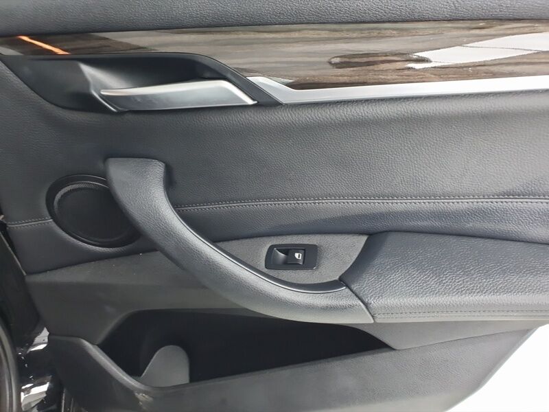 More views of BMW X1