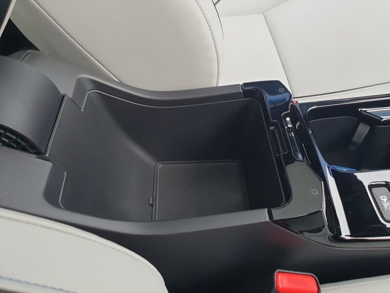 More views of Honda e:Ny1