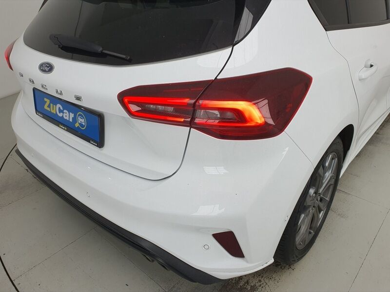 More views of Ford Focus