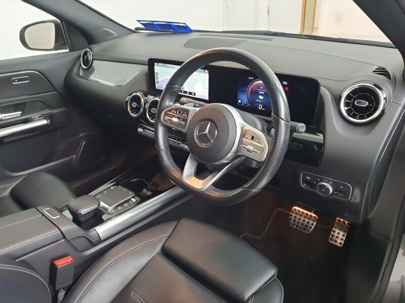 More views of Mercedes-Benz GLA
