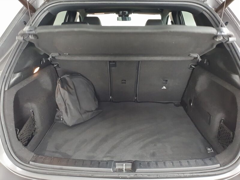 More views of Mercedes-Benz GLA