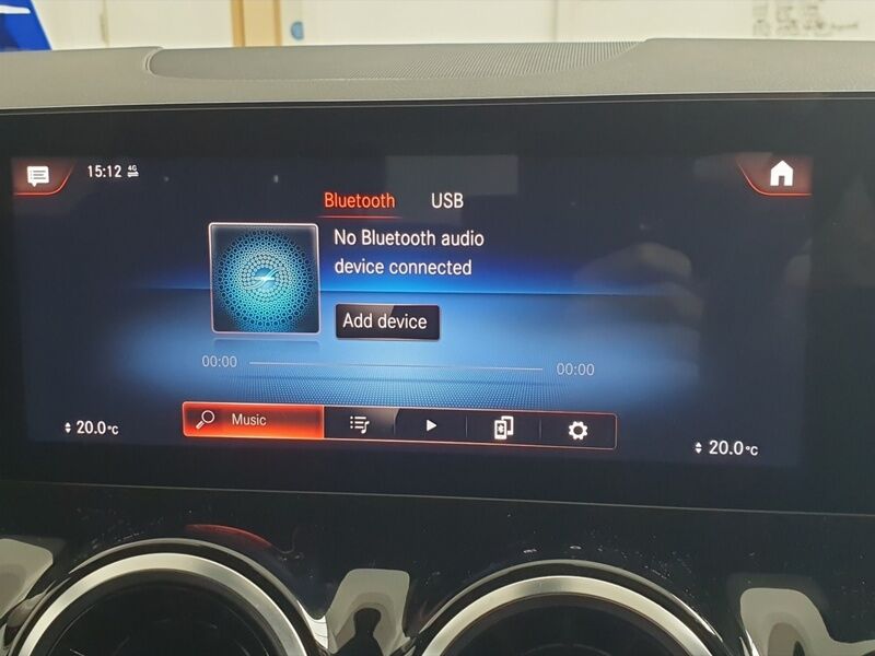 More views of Mercedes-Benz GLA