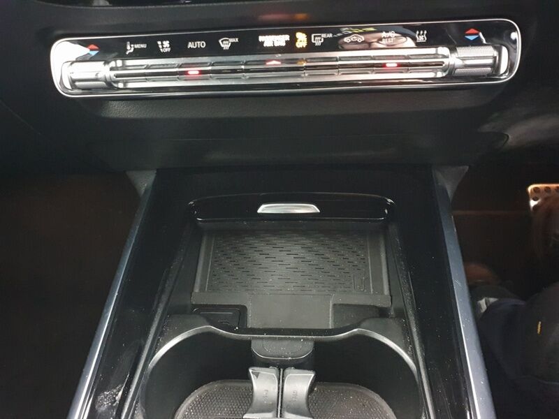 More views of Mercedes-Benz GLA