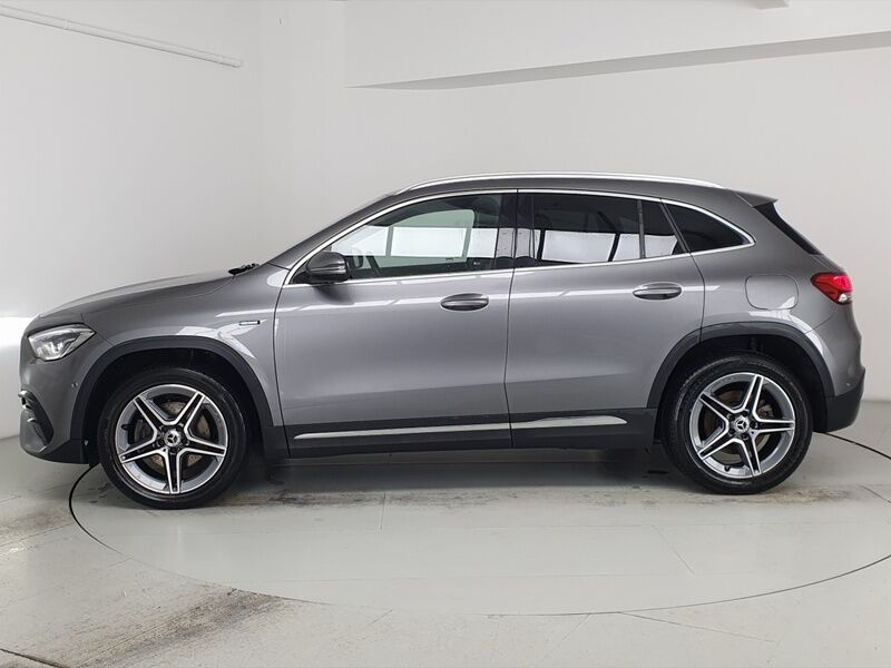 More views of Mercedes-Benz GLA