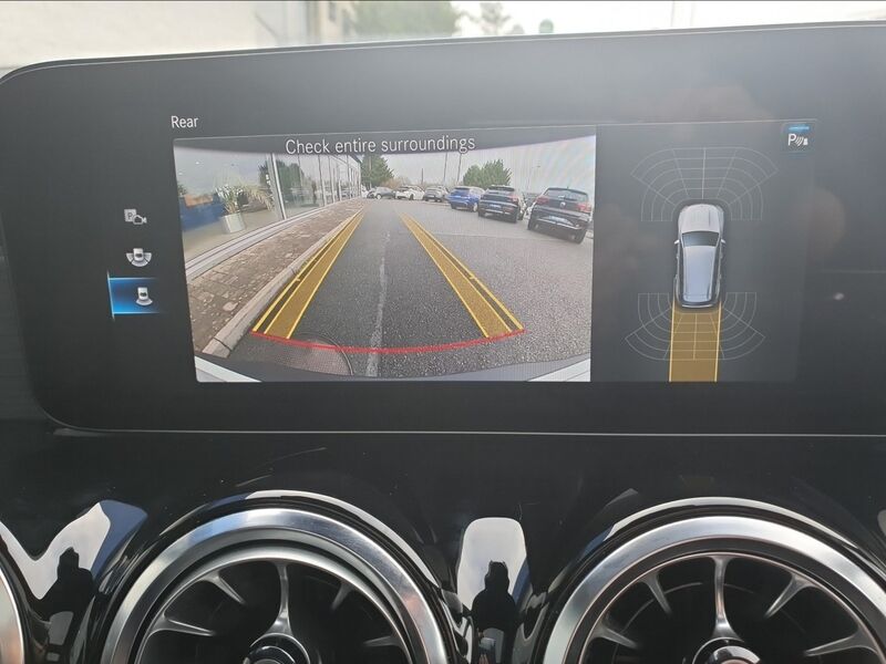 More views of Mercedes-Benz EQB